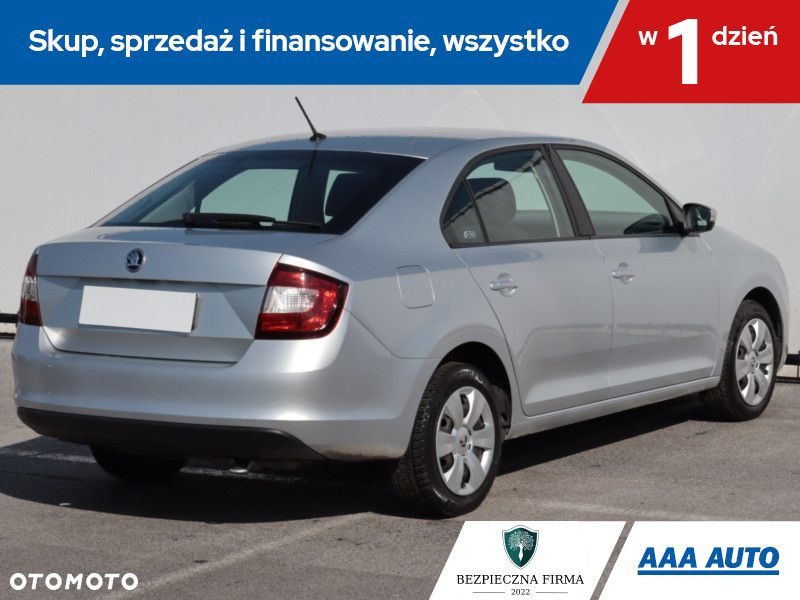 Skoda RAPID - 7