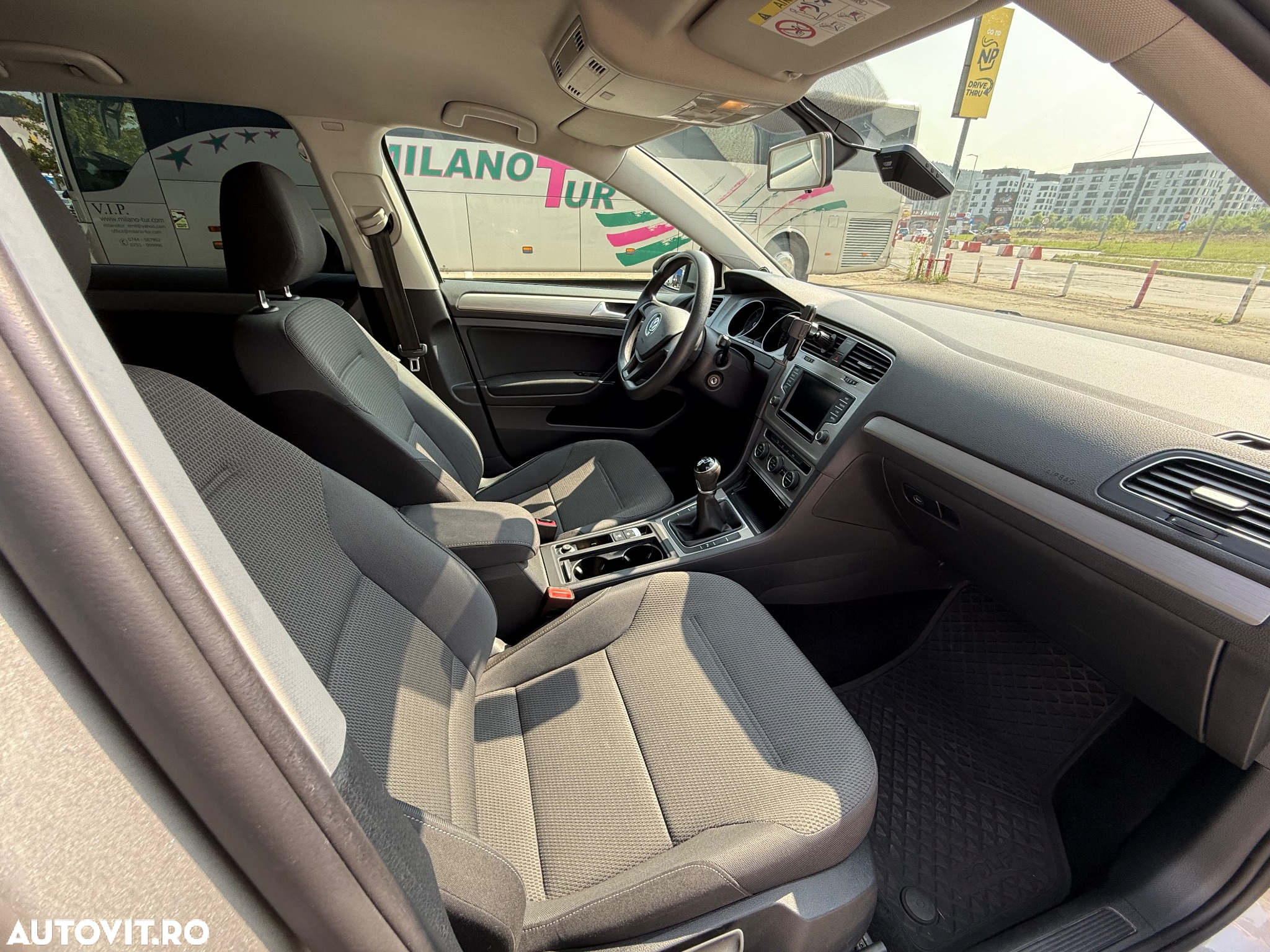 Volkswagen Golf 1.6 TDI DPF BMT Trendline - 11