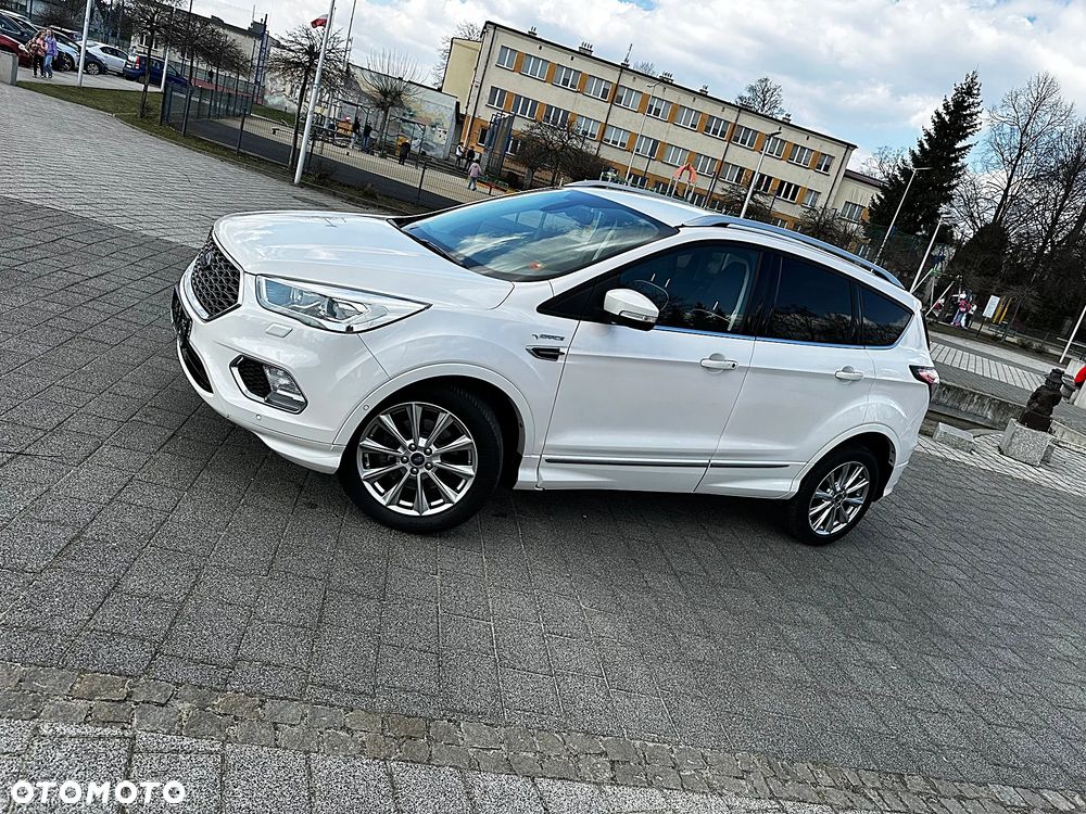 Ford Kuga - 1