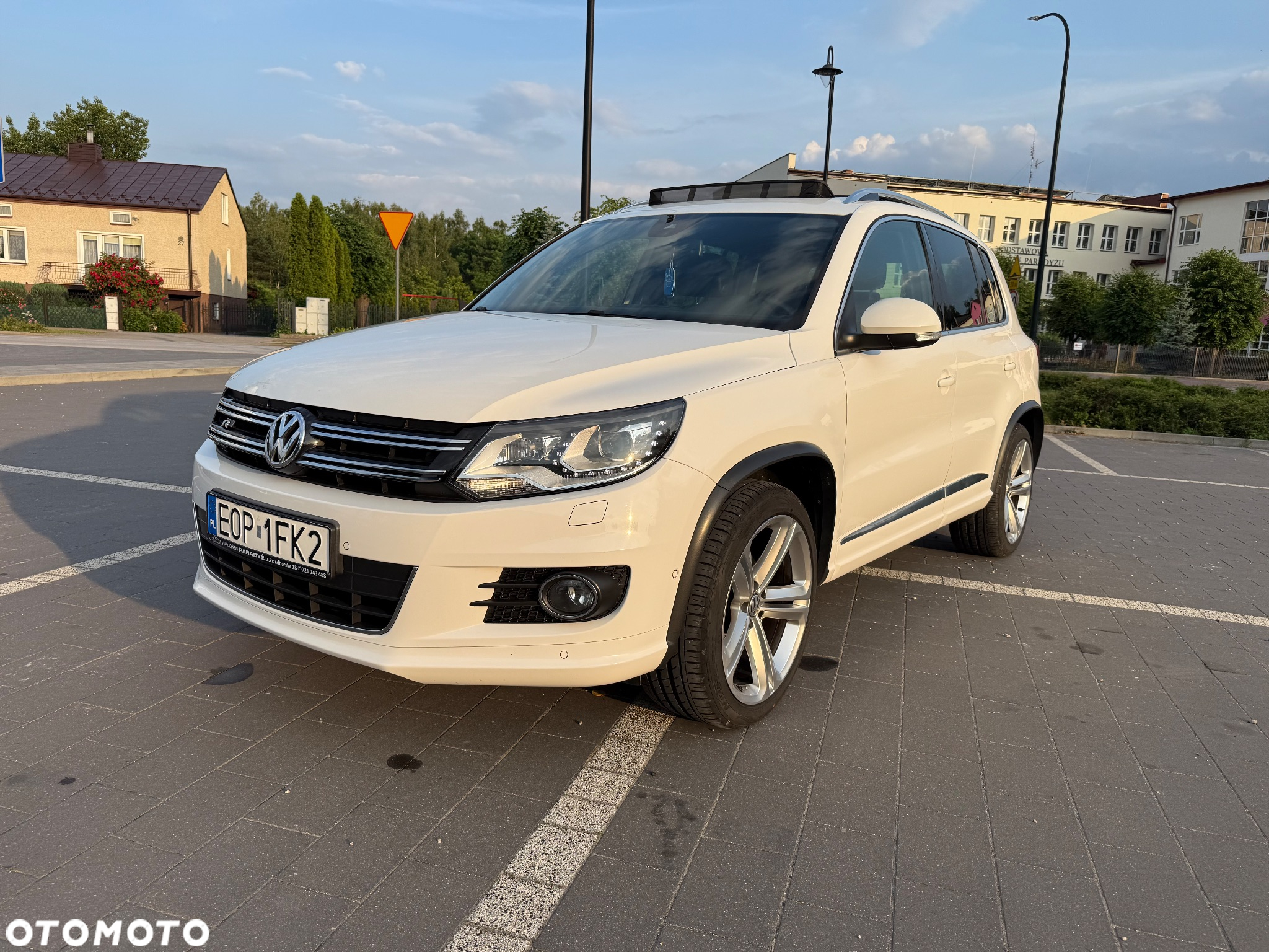 Volkswagen Tiguan 2.0 TDI 4Mot R-Style DSG - 24