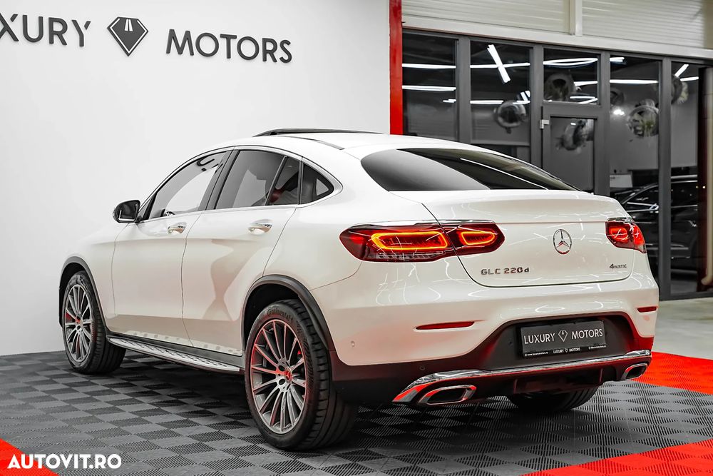 Mercedes-Benz GLC 220 d 4Matic 9G-TRONIC AMG Line - 10