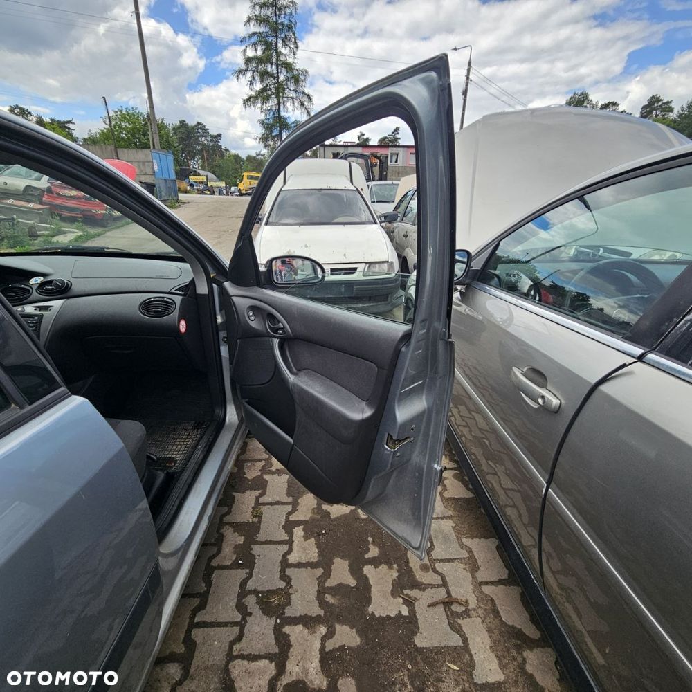 Ford Focus (2004r) 1,6 B 74 KW / 100 KM pojazd na części - 14
