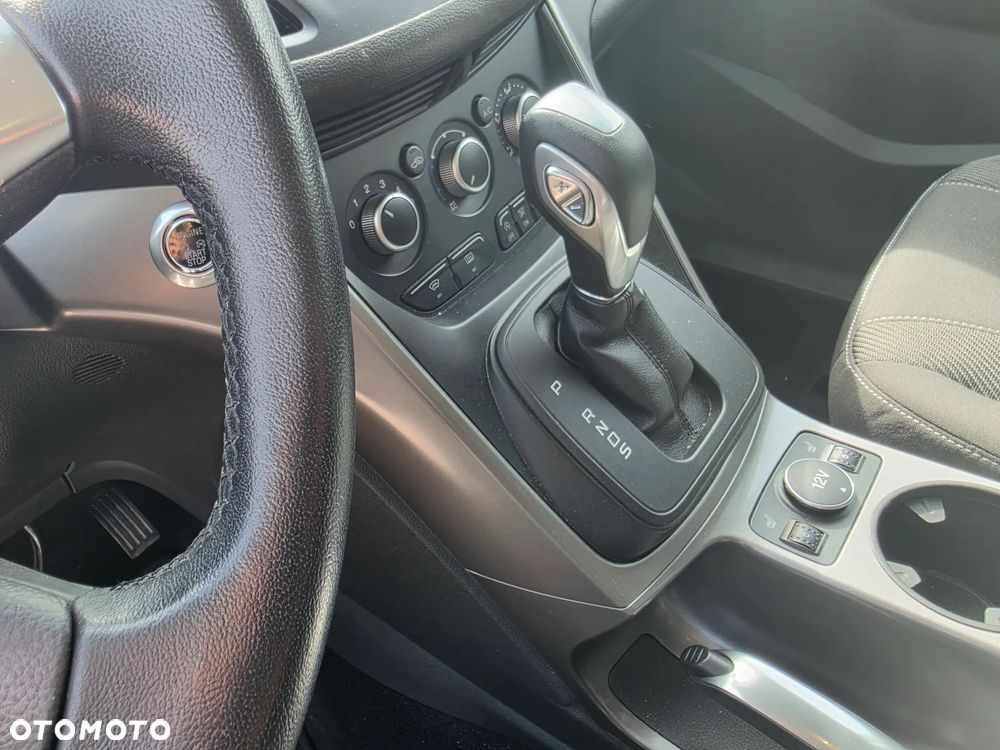 Ford Kuga - 16