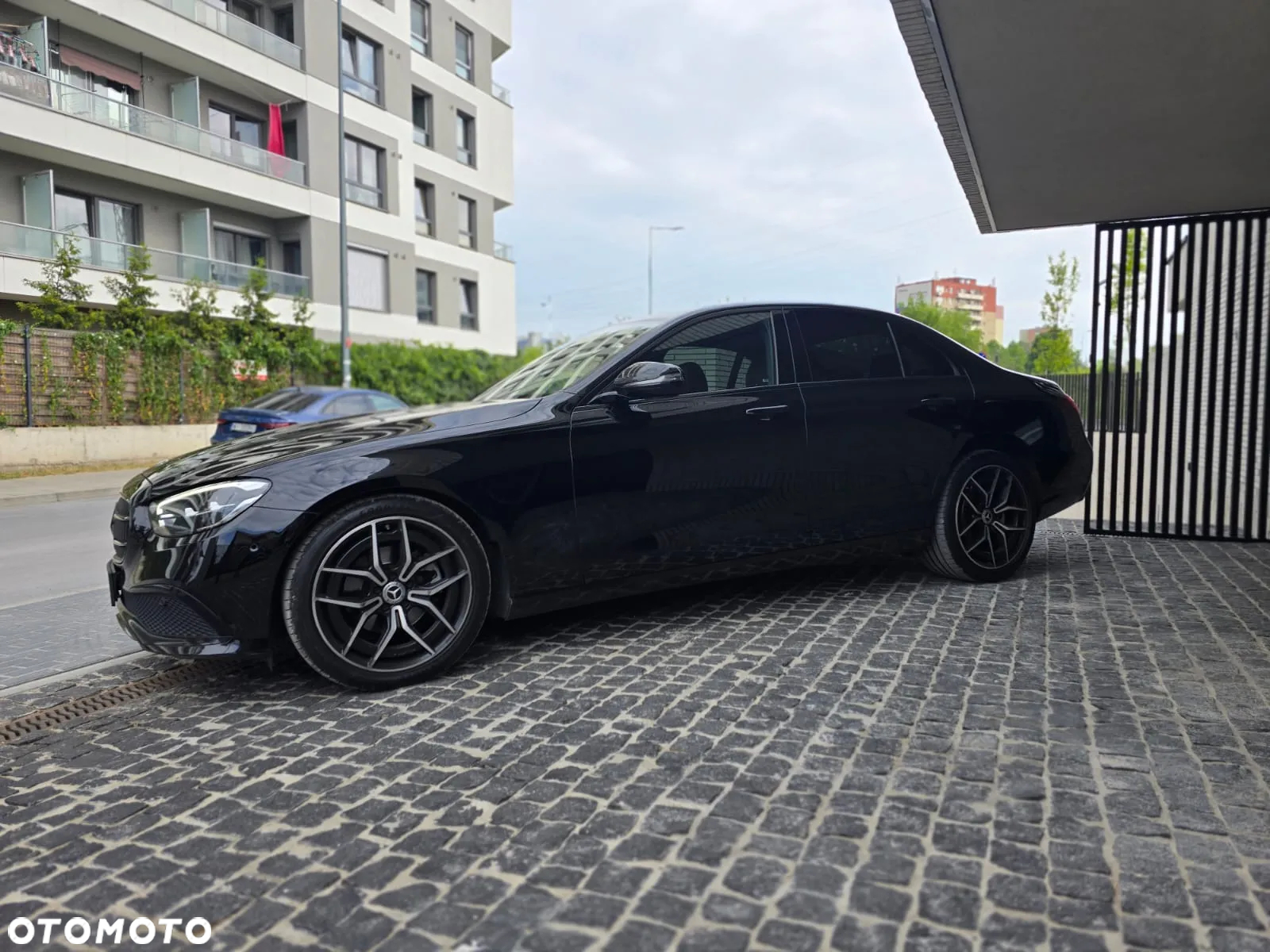 Mercedes-Benz Klasa E 220 d AMG/Avantgarde - 2