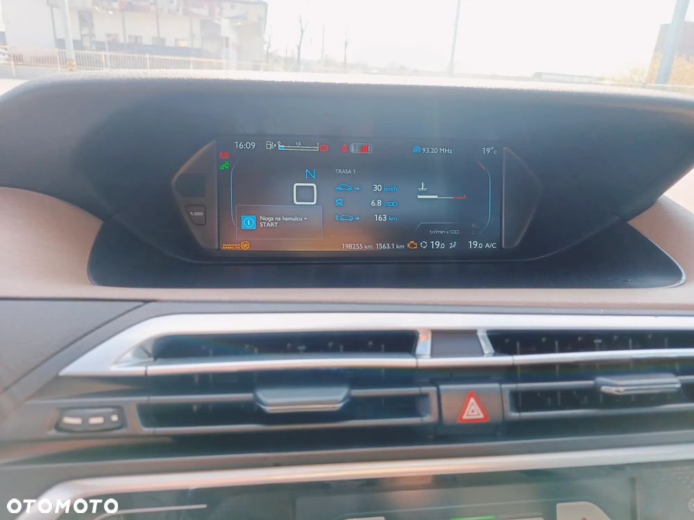 Citroën C4 Picasso e-HDi 115 ETG6 Exclusive - 28