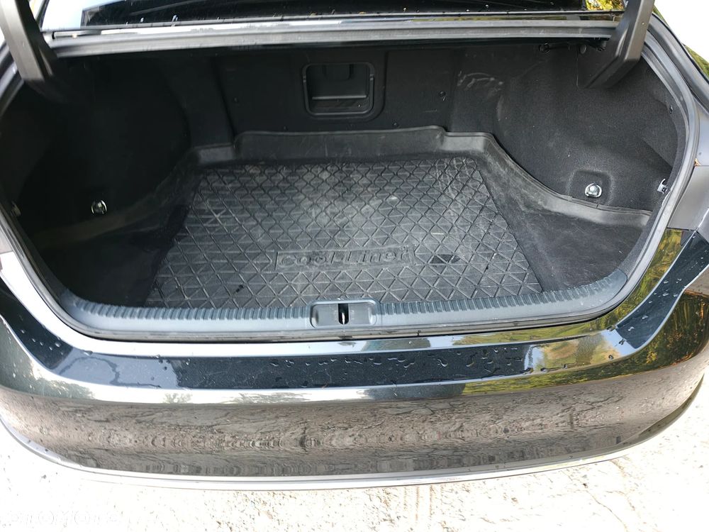 Lexus ES 300h Business Edition + - 21