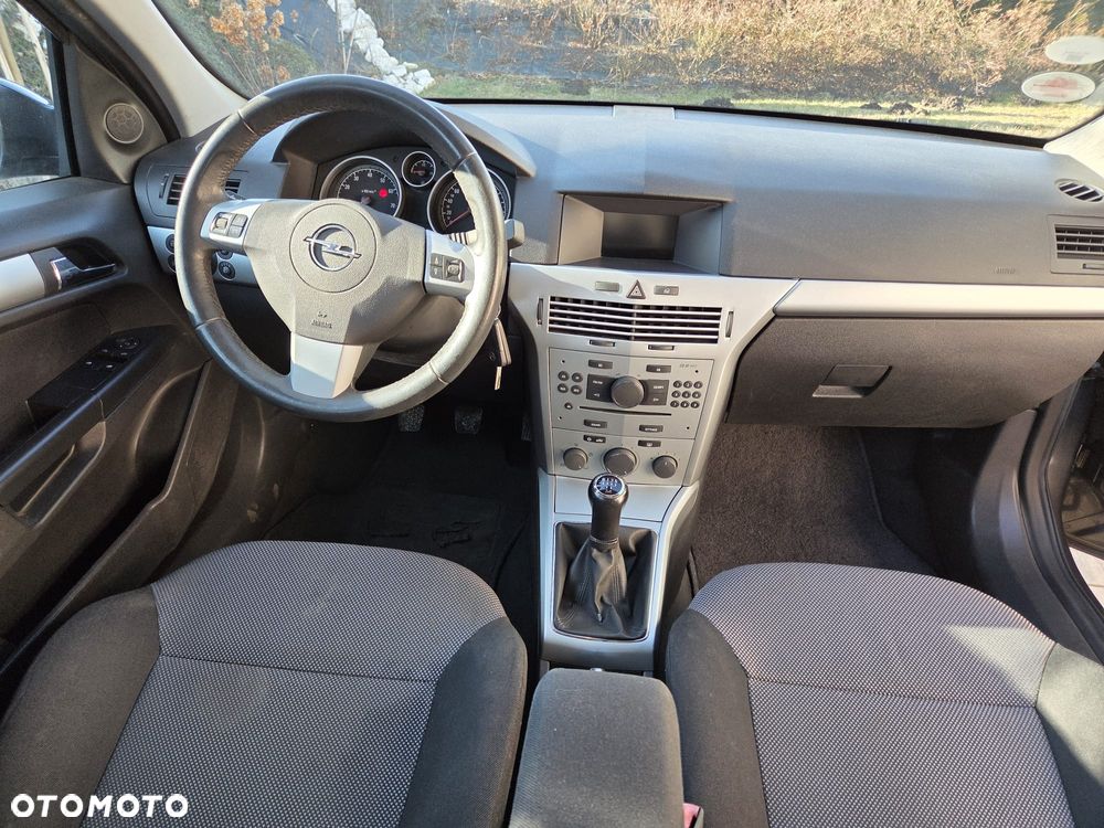 Opel Astra 1.6 Selection - 9