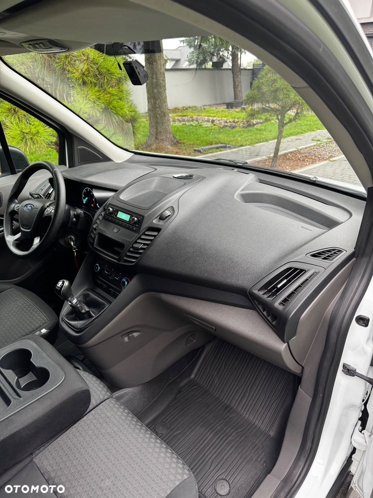 Ford Transit Connect - 22