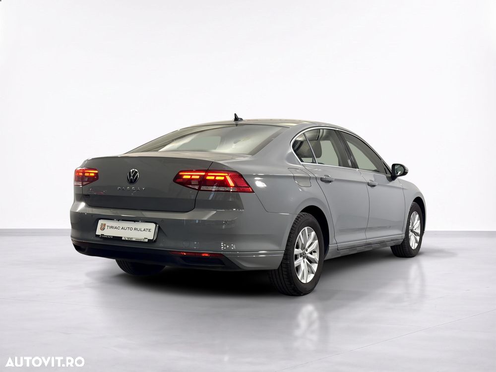 Volkswagen Passat - 6