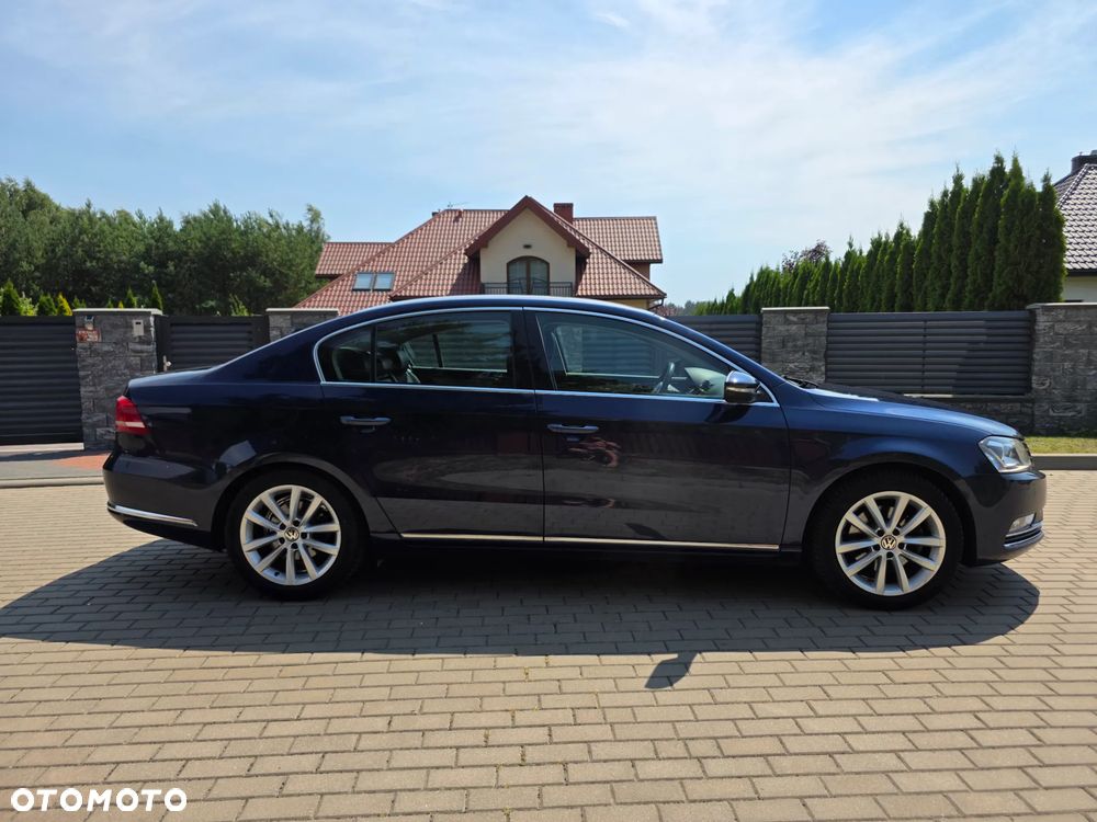 Volkswagen Passat 2.0 TDI 4Mot Highline DSG - 4