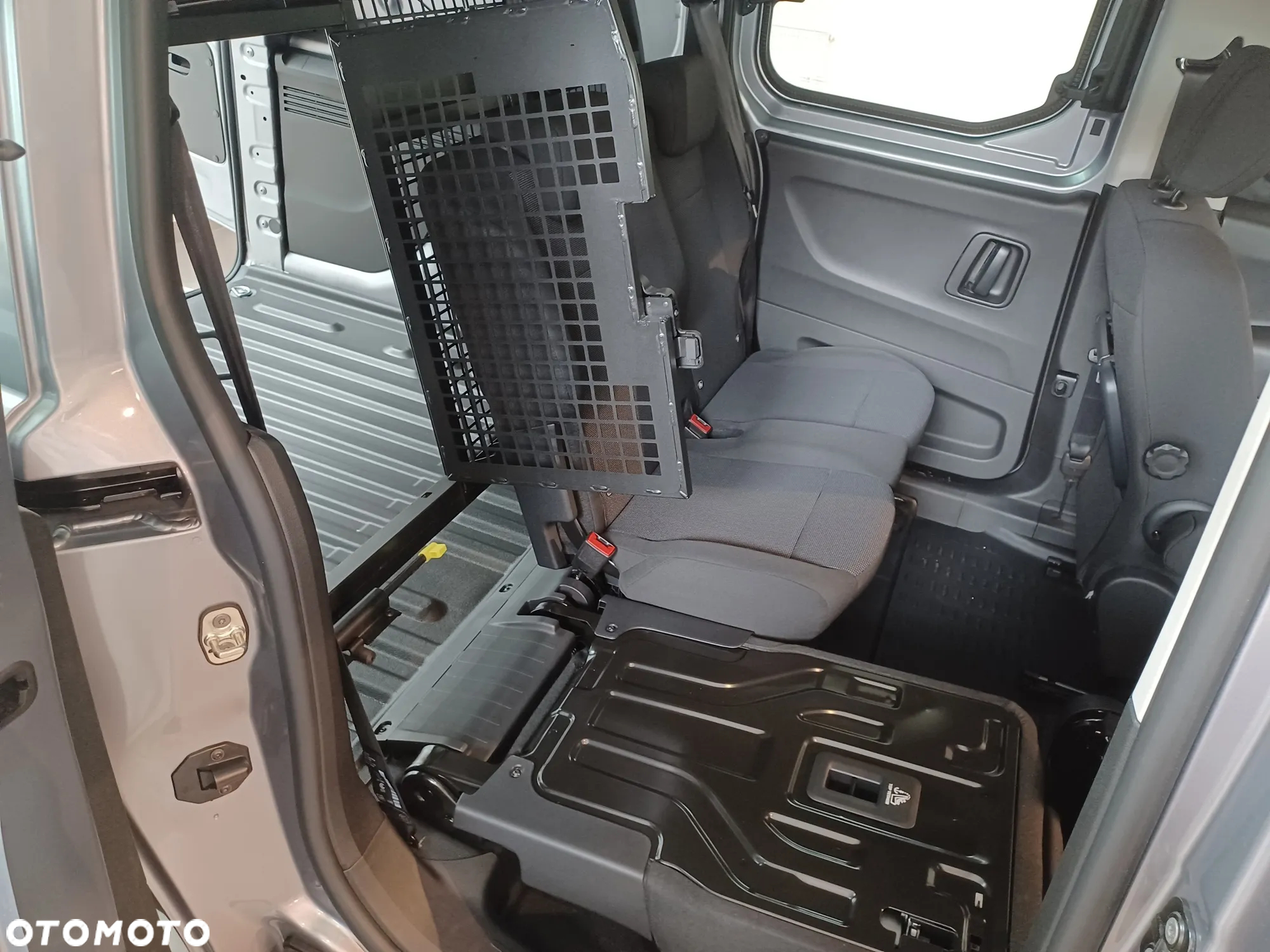 Citroën Berlingo XL 5 osobowy - 17