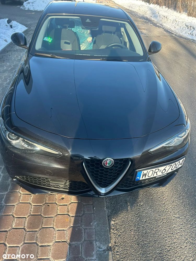 Alfa Romeo Giulia 2.0 Turbo - 8