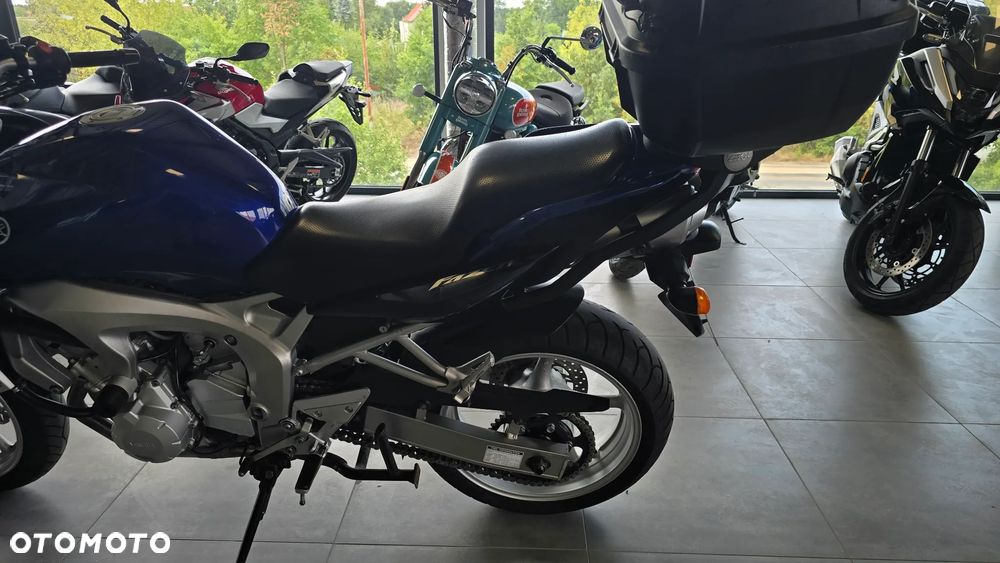 Yamaha FZ6 - 9