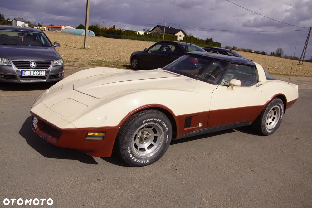 Chevrolet Corvette - 6