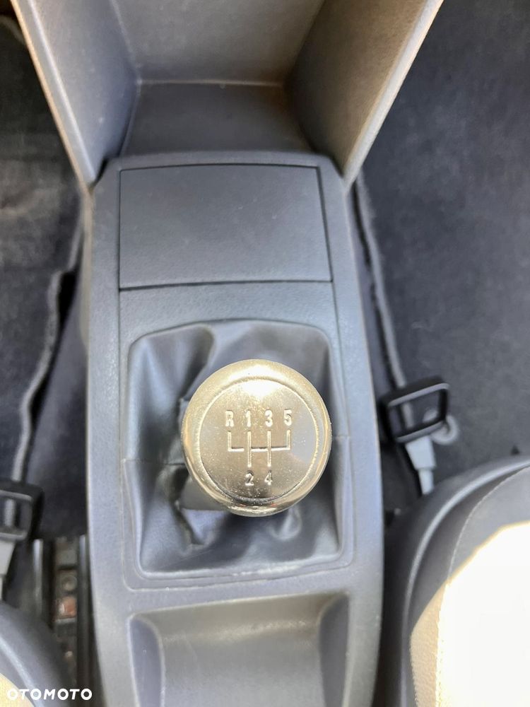 Volkswagen Polo - 16