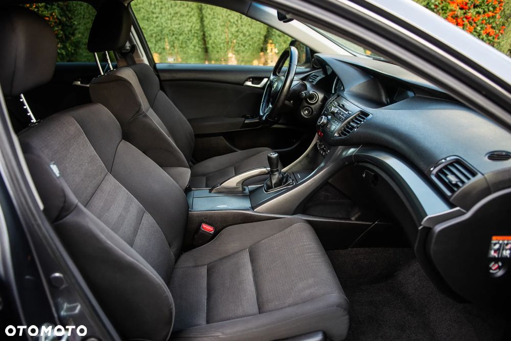 Honda Accord 2.0 Executive - 27