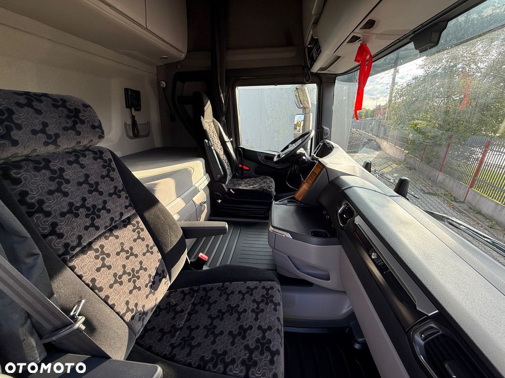 Scania - 24
