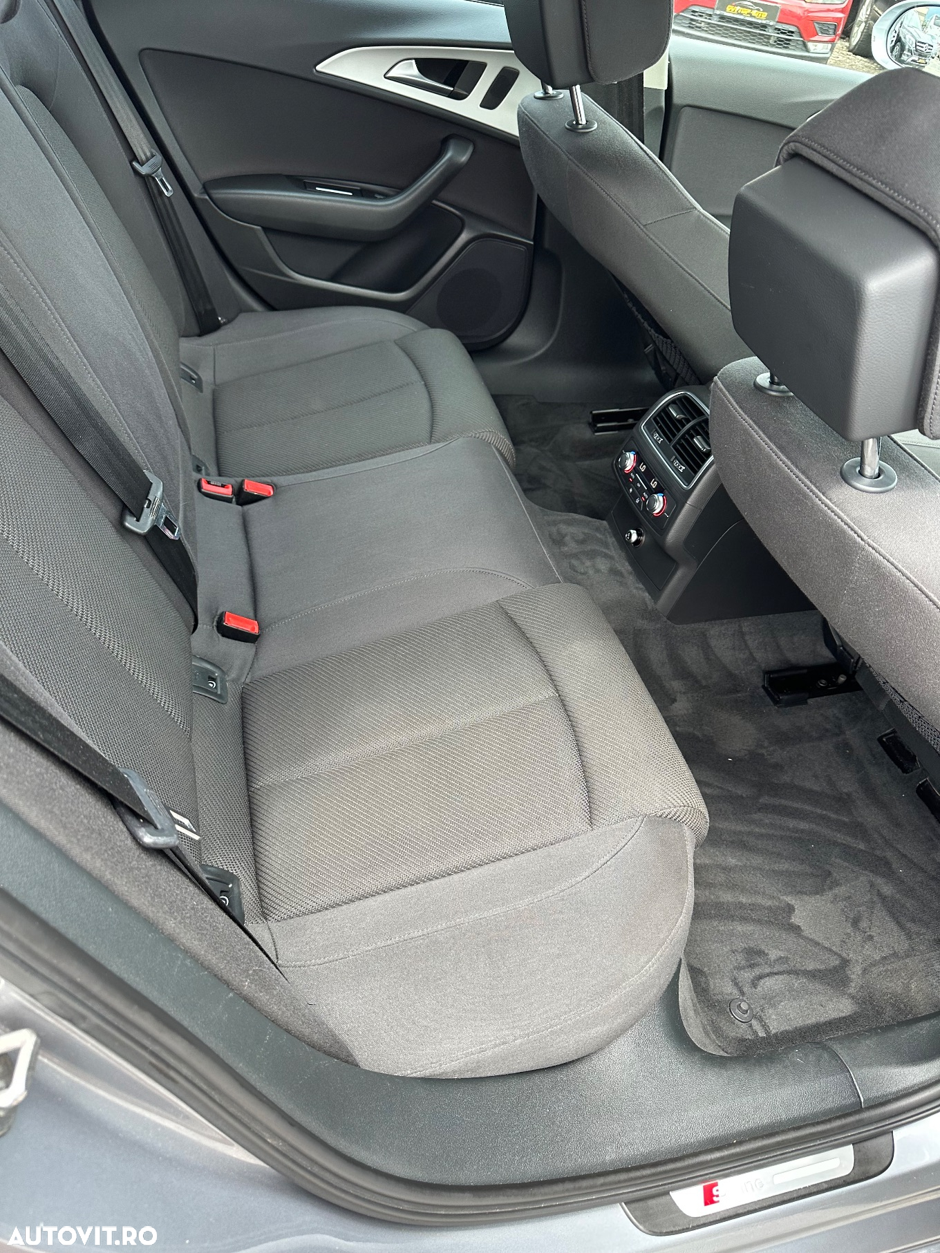 Audi A6 Avant 2.0 TDI Ultra S tronic - 21