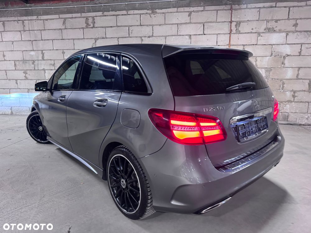 Mercedes-Benz Klasa B 220 (CDI) d 4Matic 7G-DCT AMG Line - 16