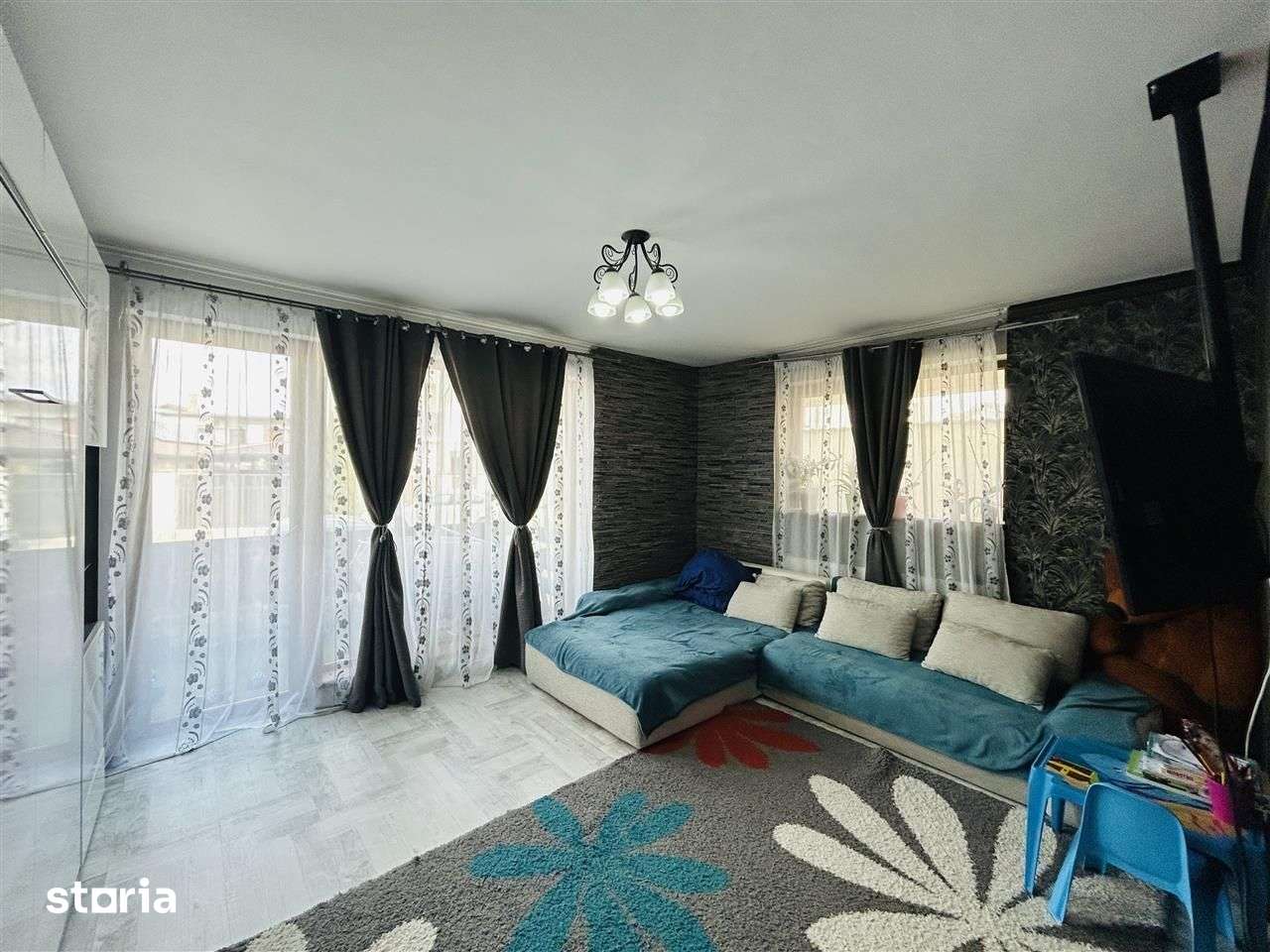 Ap cu 2 camere, balcon, loc de parcare - Selimbar — fotografia 1