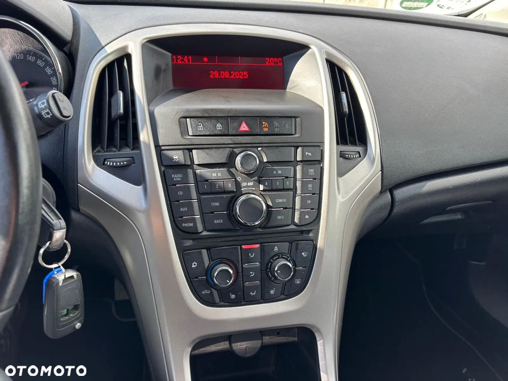 Opel Astra 1.6 - 10