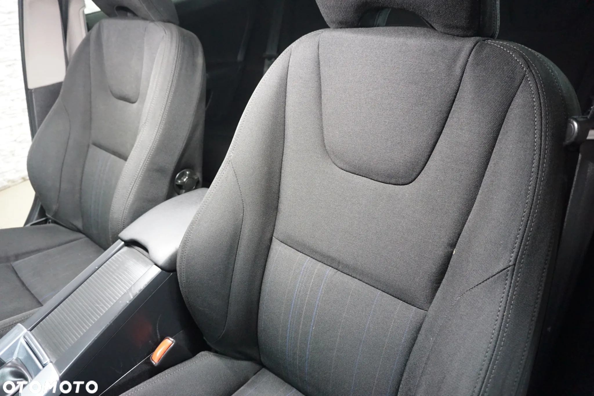 Volvo V60 D3 Momentum - 21