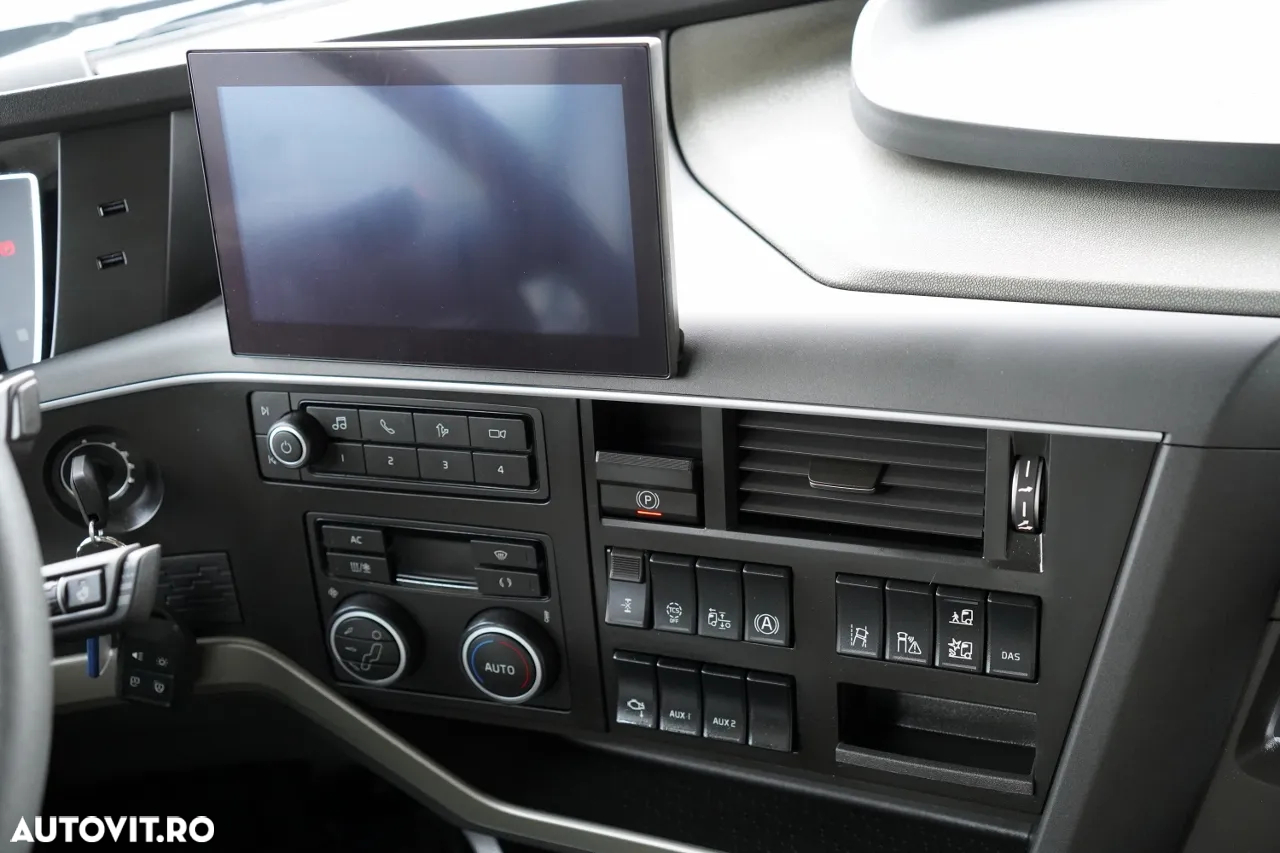 Volvo FH 500 / XXL / 2024 / I-PARK COOL / PIELE / I-SHIFT / CONTRACT DE REPARAȚIE POST-SERVICE / IMPORTAT - 27