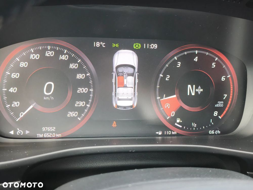 Volvo XC 40 T3 Momentum - 34