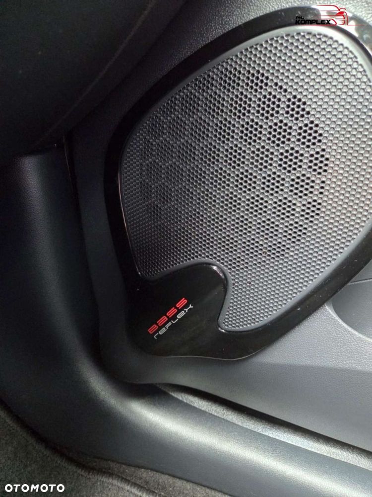 Renault Clio - 25