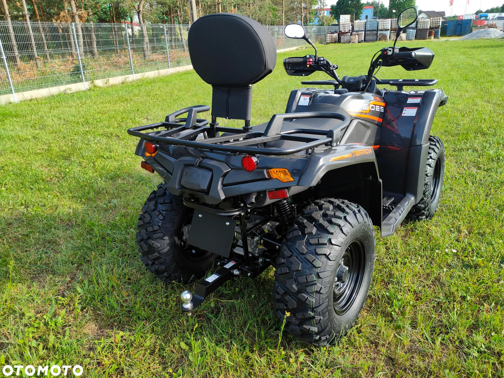 CFMoto CForce - 24