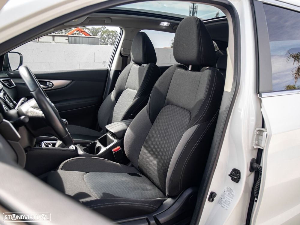 Nissan Qashqai 1.3 DIG-T N-Connecta J18 - 16