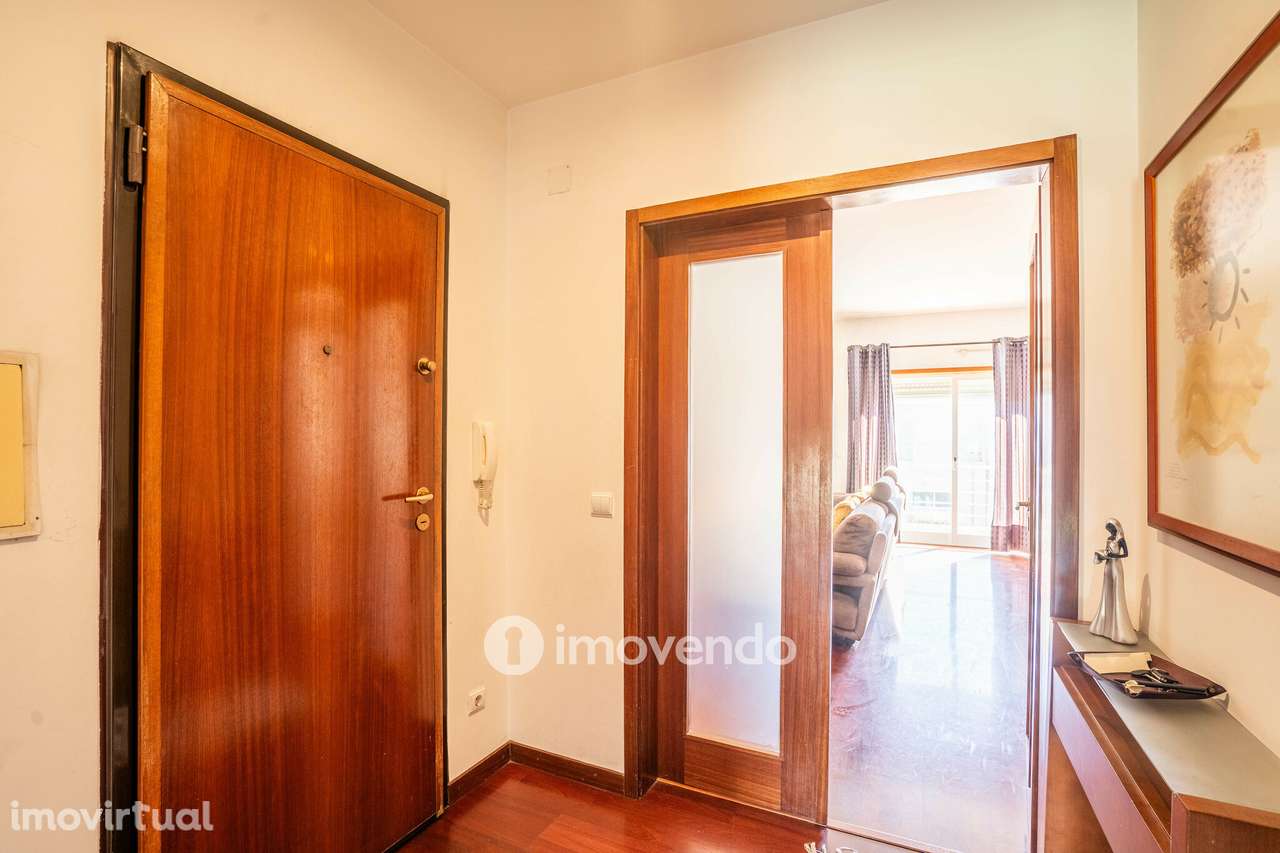 Apartamento T3 com garagem, próximo do mar, em Aguçadoura - Grande imagem: 2/35