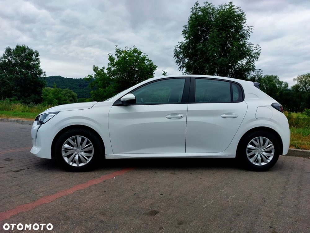 Peugeot 208 - 15