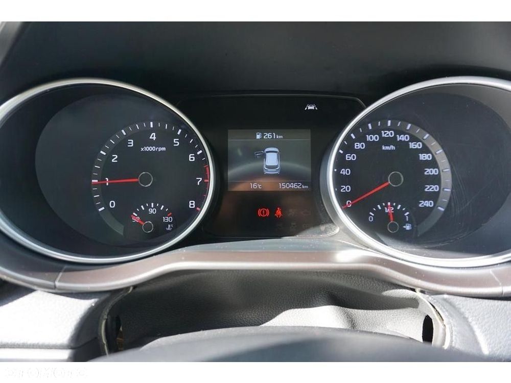 Kia Ceed - 10