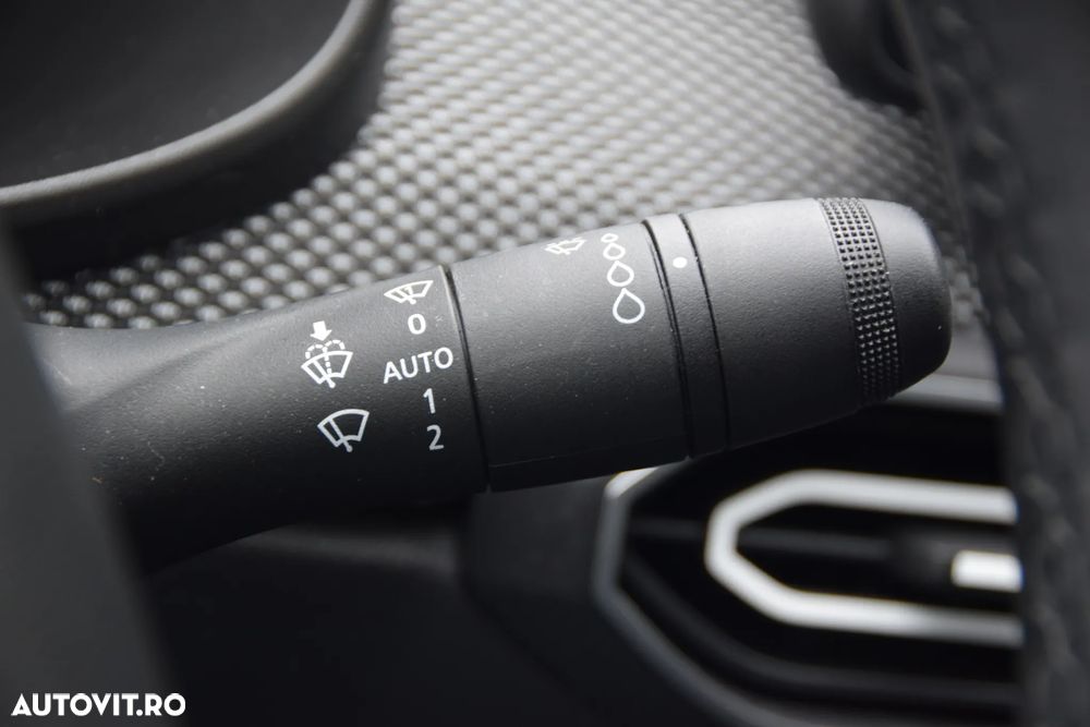 Dacia Logan TCe 90 CVT Prestige - 26