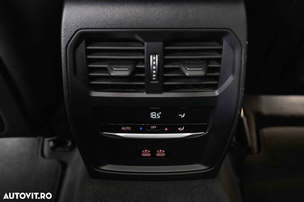 BMW Seria 3 318i Aut. M Sport - 33