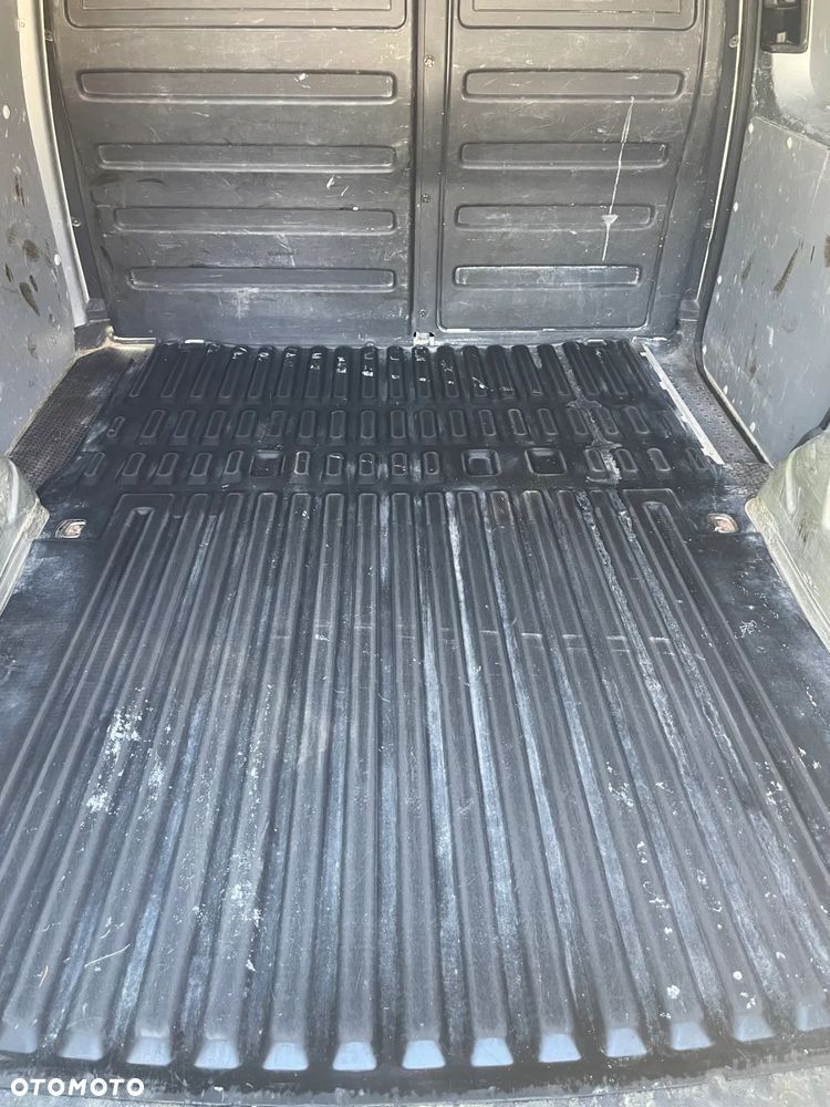 Volkswagen Caddy 2.0 TDI - 9