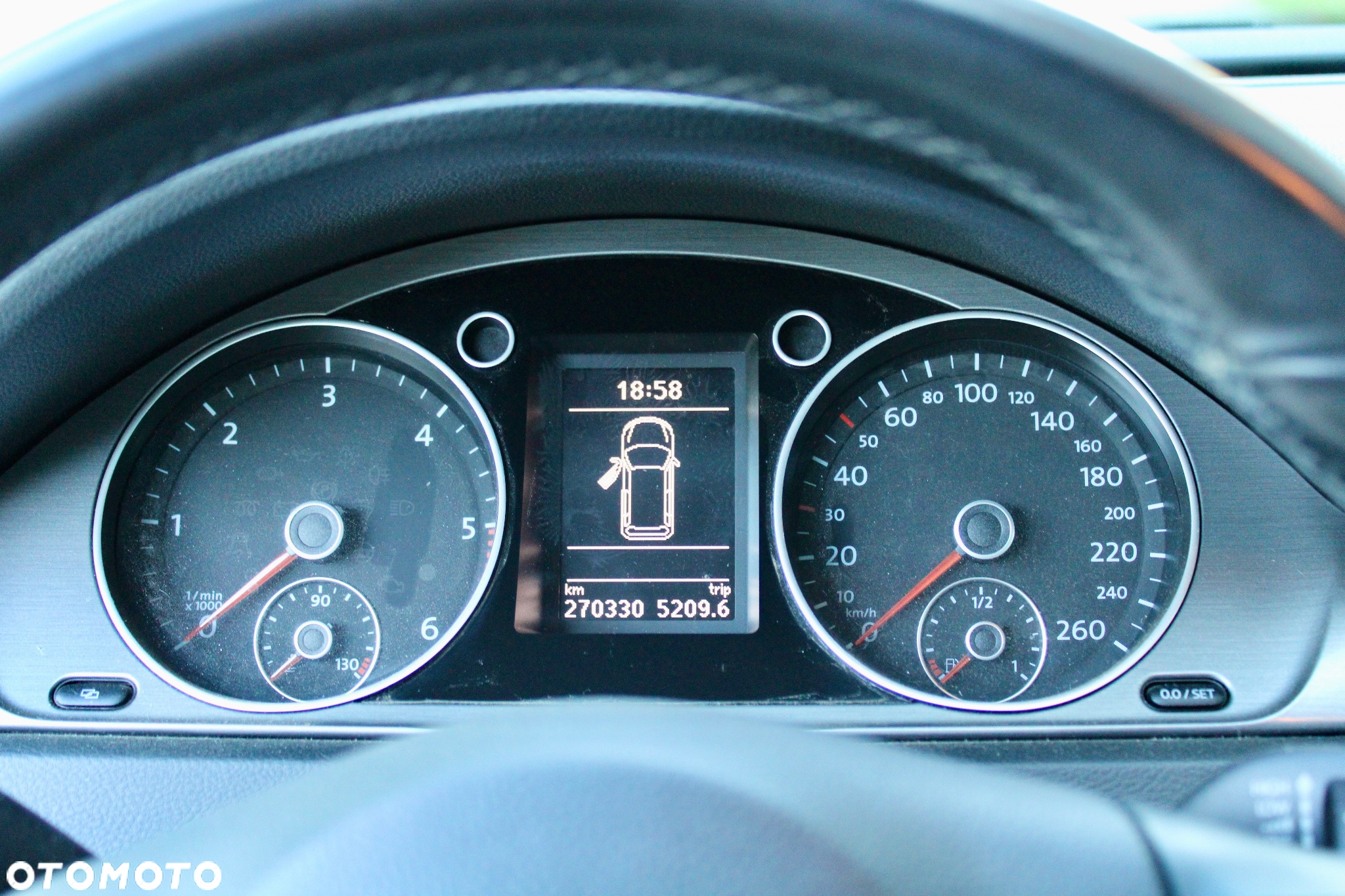 Volkswagen Passat 2.0 TDI Comfortline - 16