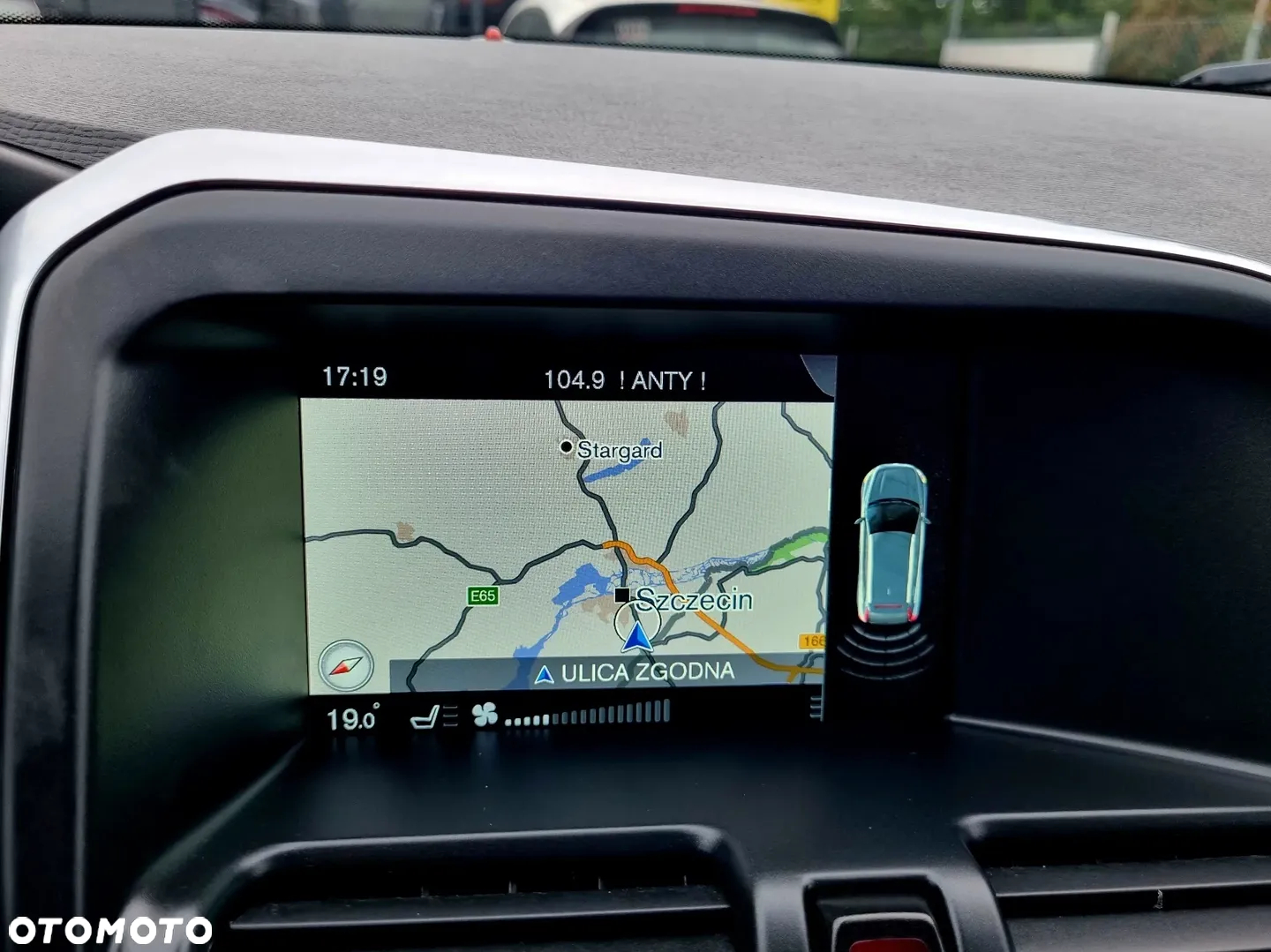 Volvo XC 60 D3 Geartronic Momentum - 18