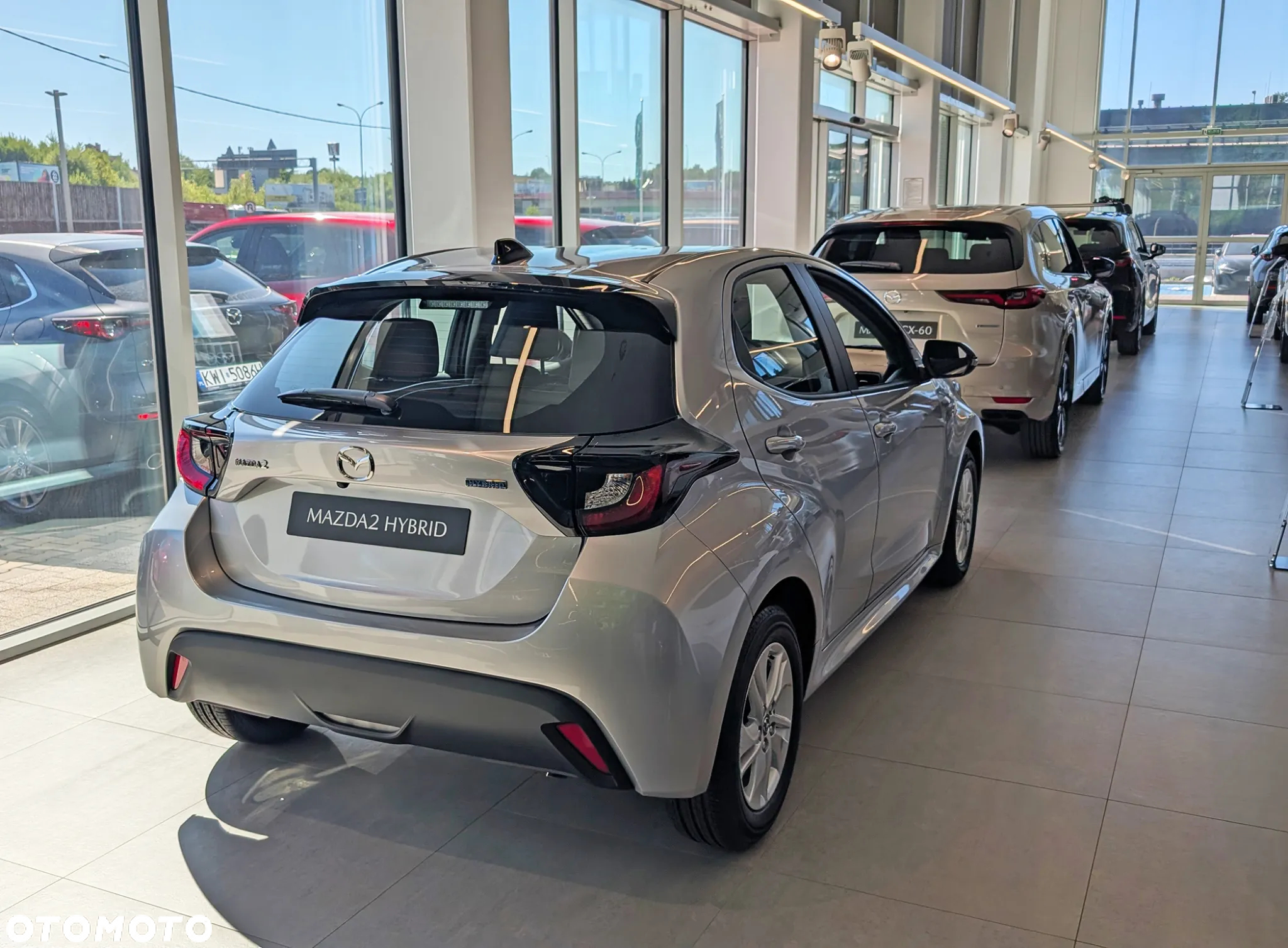 Mazda 2 Hybrid - 3
