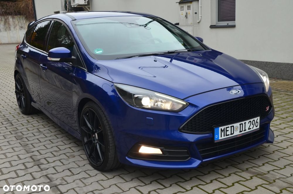 Ford Focus 2.0 TDCi ST mit Leder-Sport-Paket - 9