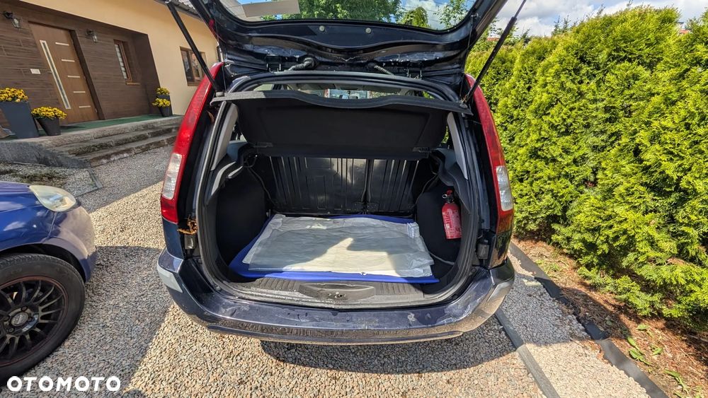 Ford Fusion 1.4 Ambiente - 8