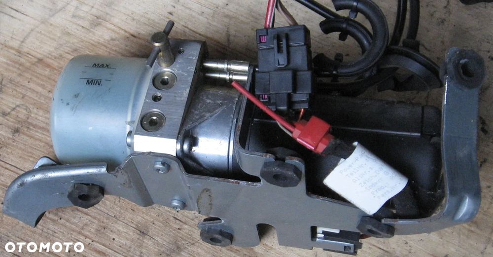 siłownik pompa dachu osłona NEW BEETLE CABRIO VOLKSWAGEN - 2