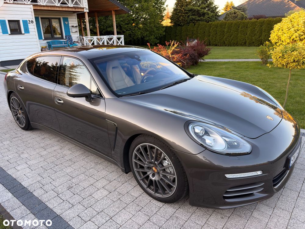 Porsche Panamera 4S Executive - 12