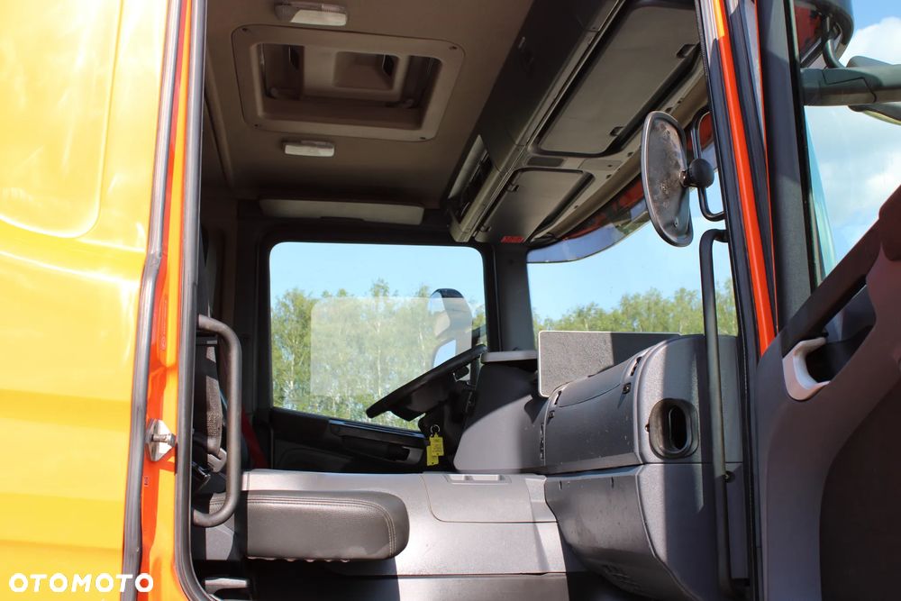 Scania P280 OPTICRUISE Automat ze sprzęgłem Niski przebieg tylko 256 000 km Blokada mostu Rama Beczka Asenizacyjna Hakowiec Wywrotka HDS - 6