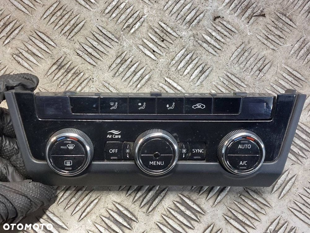 PANEL NAWIEWU SKODA OCTAVIA III 5E0907044AP 5E0863152F - 1