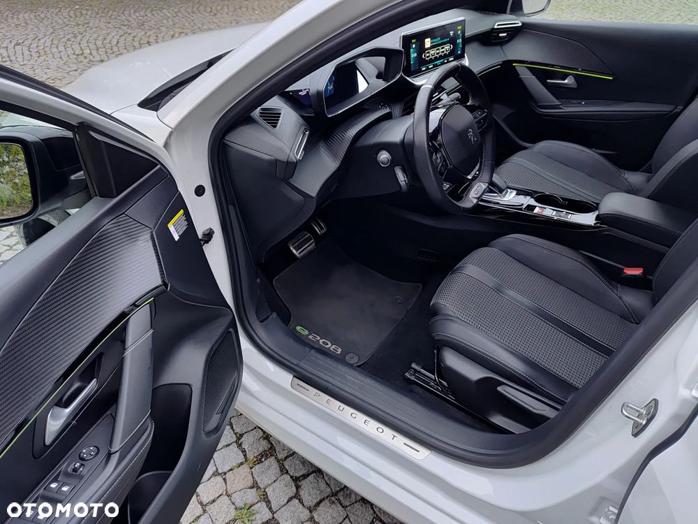 Peugeot 208 Elektromotor 136 GT Pack - 10