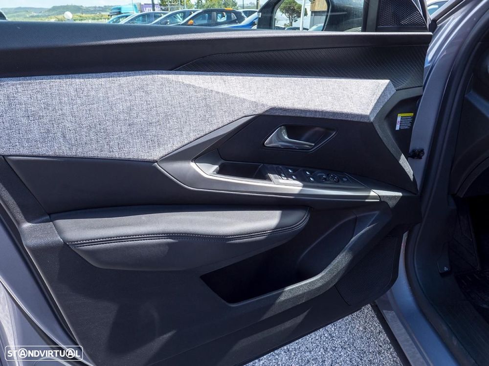 Peugeot E-3008 73 kWh GT - 20