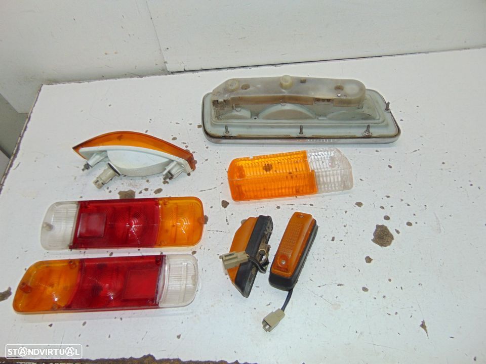 Toyota antigos farolins - 14