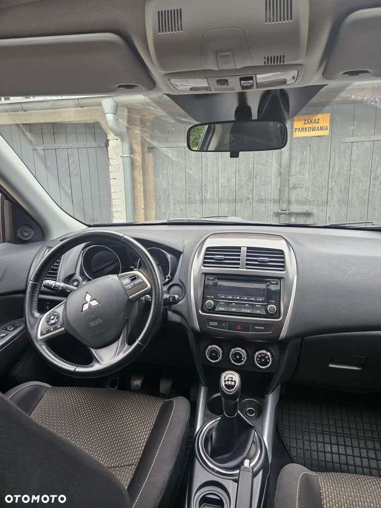 Mitsubishi ASX - 5